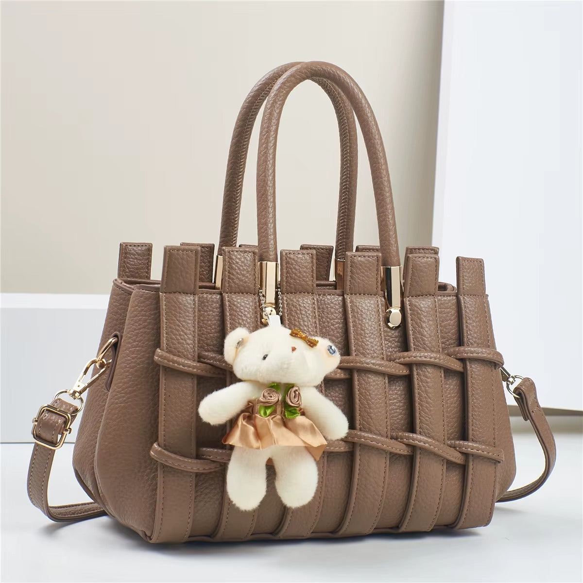 2025 New Large Capacity Scratch resistant Women's Bag