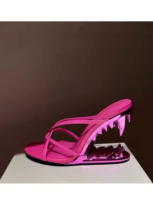 2025 Summer New Metal Tiger Teeth Single Shoes