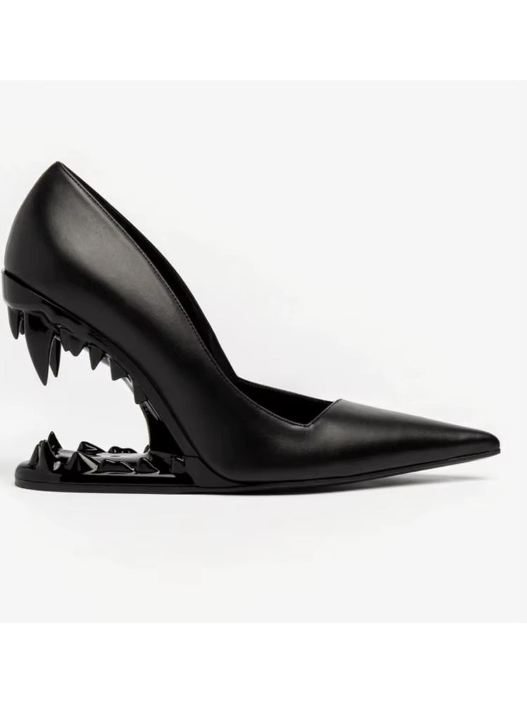 2025 Summer New Metal Tiger Teeth Single Shoes